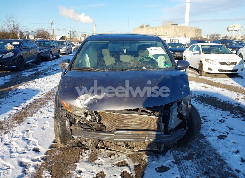 Photo 12 of 2014 Honda Odyssey EX (VIN 5FNRL5H42EB112892)