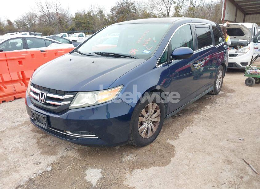 Photo 2 of 2015 Honda Odyssey EX (VIN 5FNRL5H42FB035880)