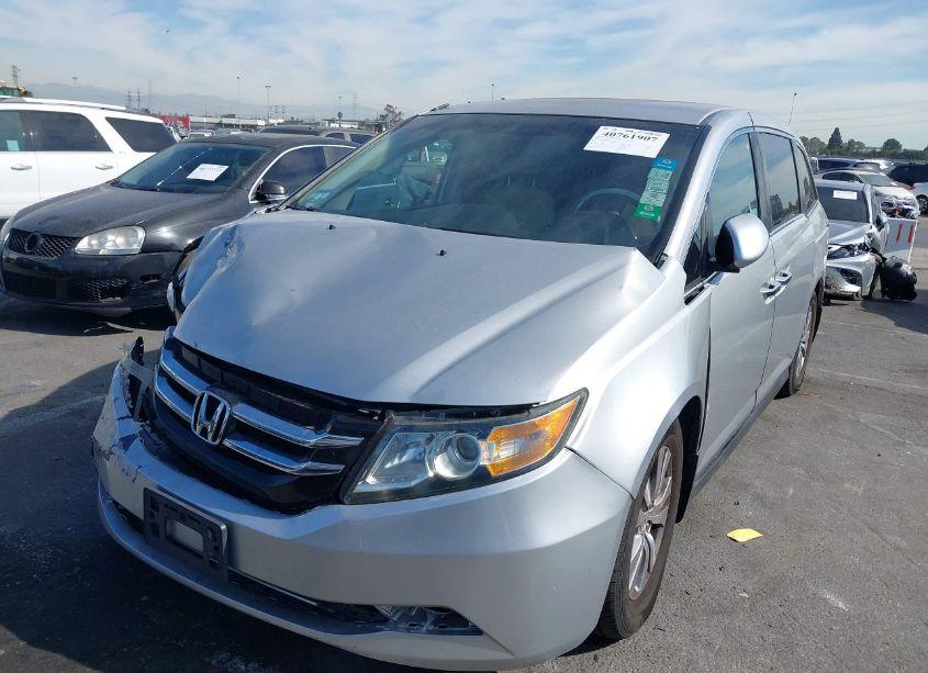Photo 2 of 2015 Honda Odyssey EX (VIN 5FNRL5H42FB071679)