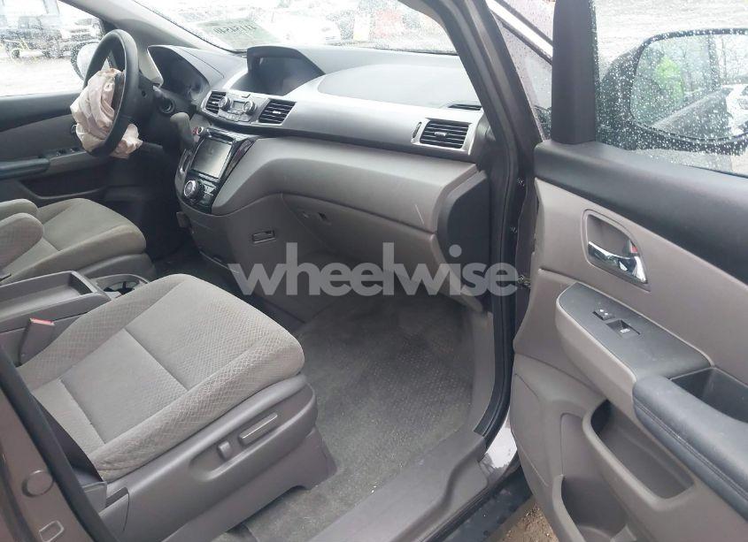 Photo 5 of 2015 Honda Odyssey EX (VIN 5FNRL5H42FB098560)