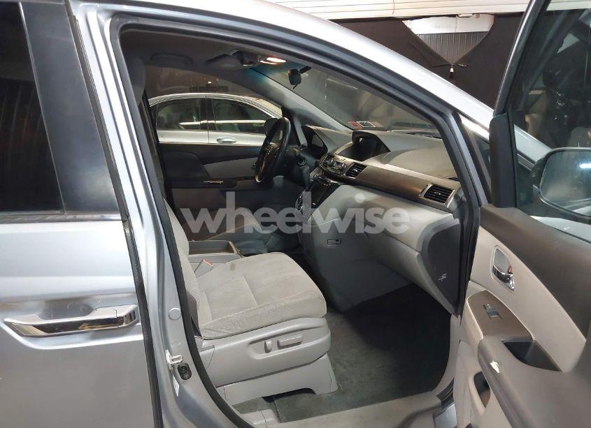 Photo 5 of 2016 Honda Odyssey EX (VIN 5FNRL5H42GB123913)