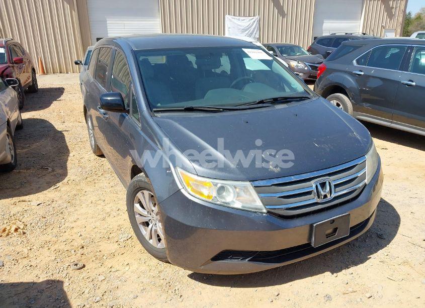 2011 Honda Odyssey EX (VIN 5FNRL5H43BB069014) main photo