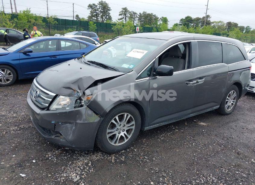 Photo 2 of 2012 Honda Odyssey EX (VIN 5FNRL5H43CB080452)