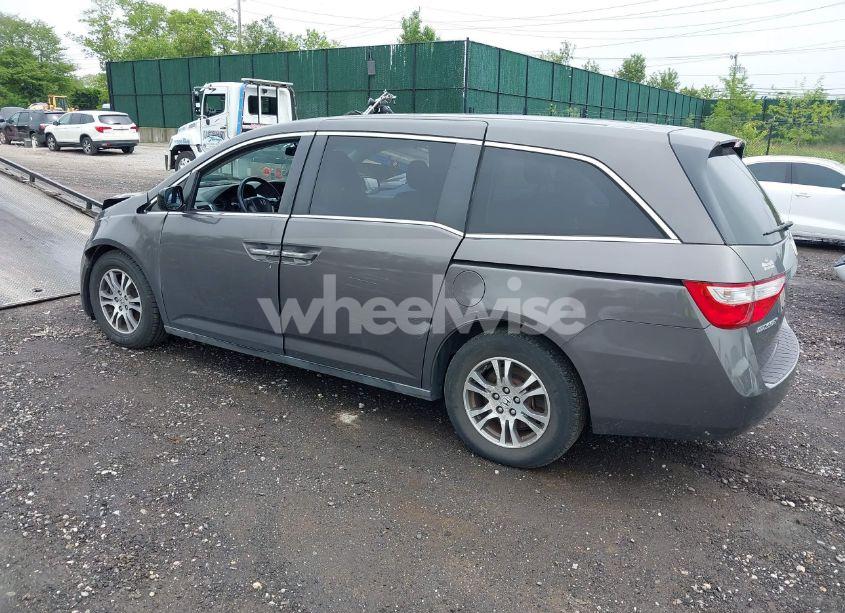Photo 3 of 2012 Honda Odyssey EX (VIN 5FNRL5H43CB080452)