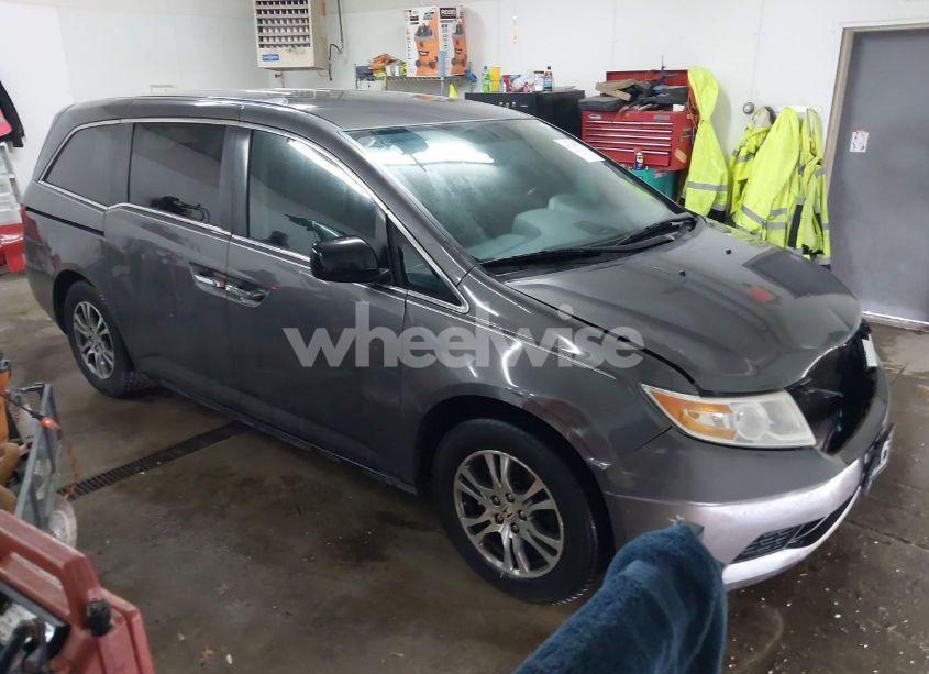 2013 Honda Odyssey EX (VIN 5FNRL5H43DB038641) main photo