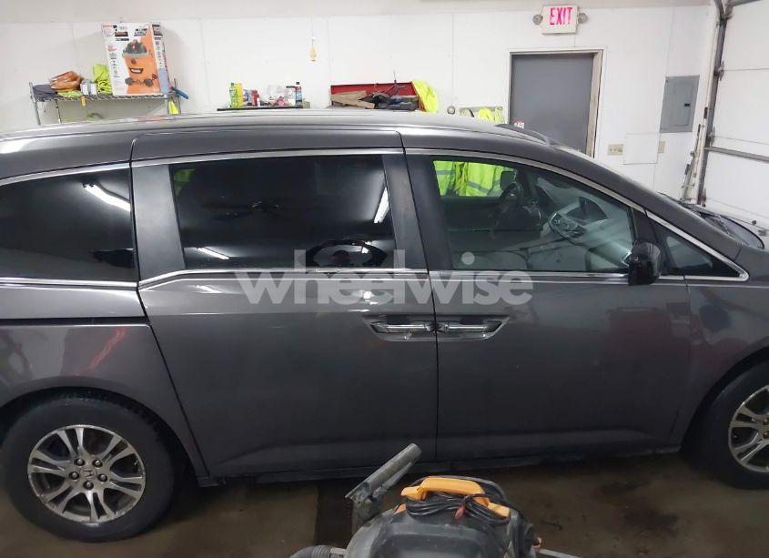 Photo 14 of 2013 Honda Odyssey EX (VIN 5FNRL5H43DB038641)