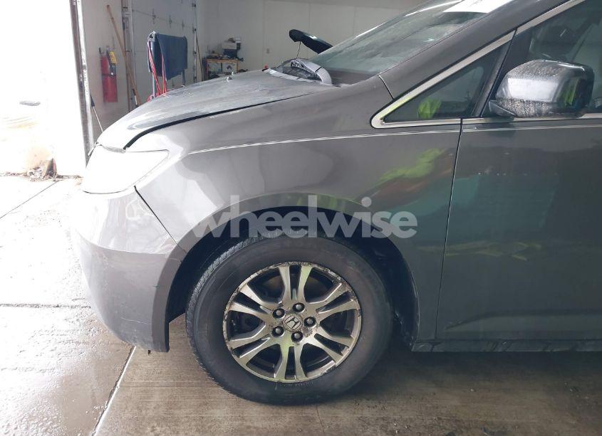 Photo 18 of 2013 Honda Odyssey EX (VIN 5FNRL5H43DB038641)