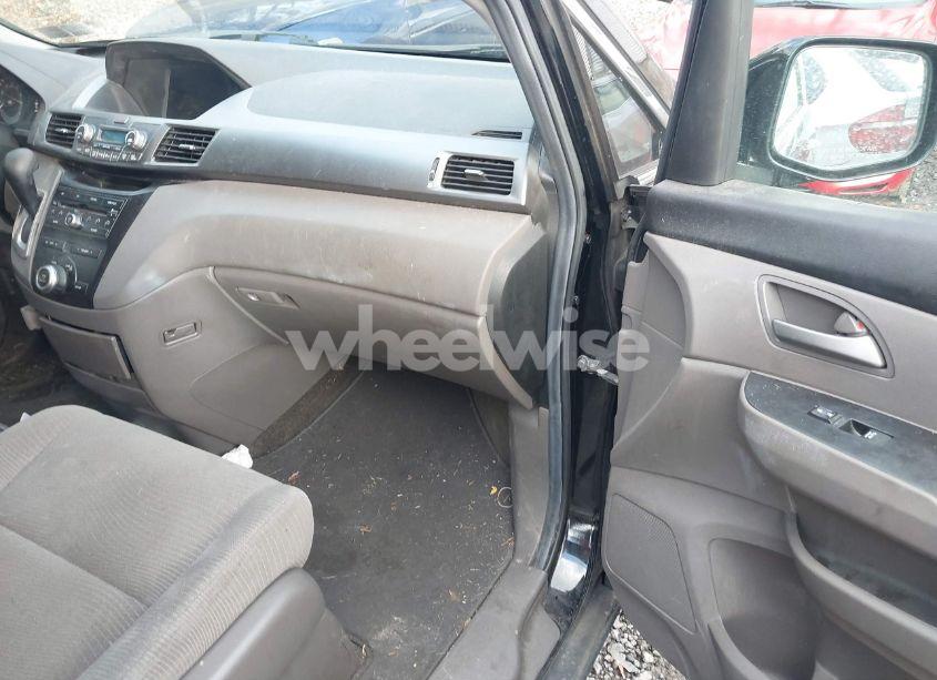 Photo 5 of 2013 Honda Odyssey EX (VIN 5FNRL5H43DB041586)