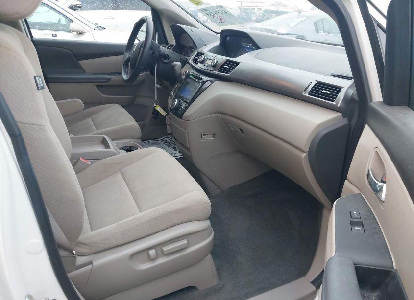 Photo 5 of 2016 Honda Odyssey EX (VIN 5FNRL5H43GB156113)