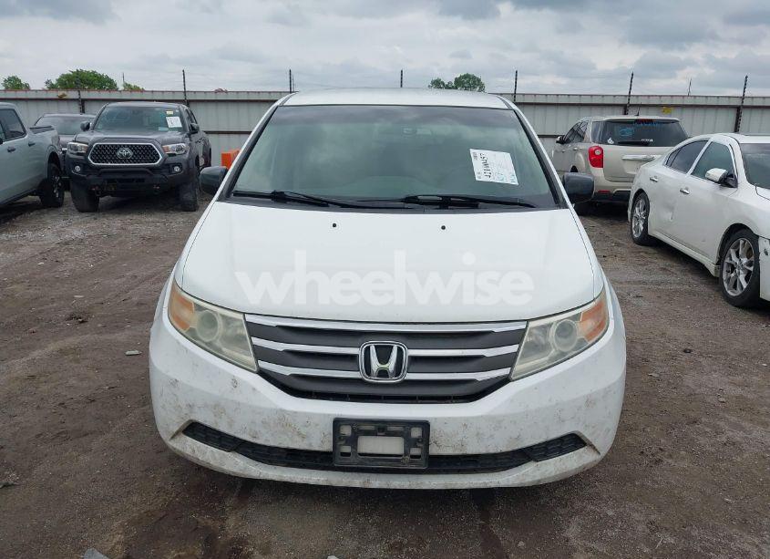 Photo 13 of 2011 Honda Odyssey EX (VIN 5FNRL5H44BB001014)