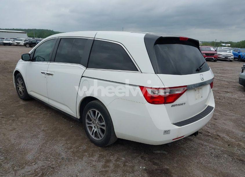 Photo 3 of 2011 Honda Odyssey EX (VIN 5FNRL5H44BB001014)