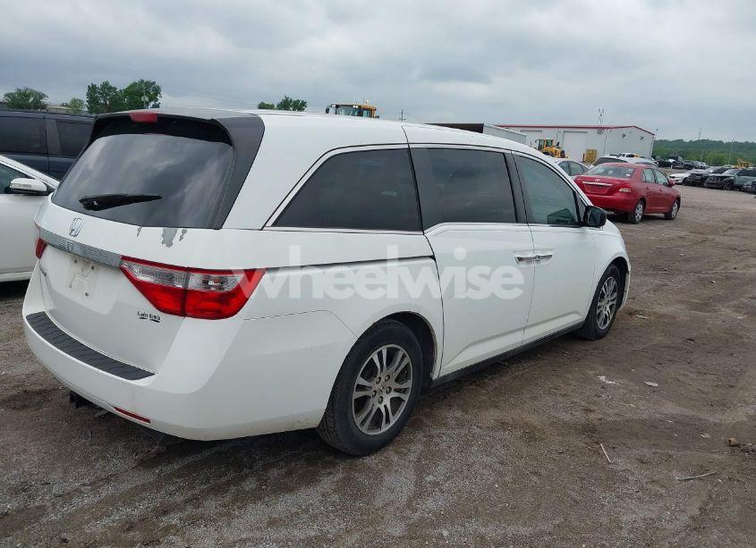 Photo 4 of 2011 Honda Odyssey EX (VIN 5FNRL5H44BB001014)