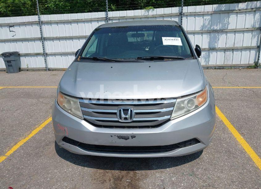 Photo 12 of 2011 Honda Odyssey EX (VIN 5FNRL5H44BB004530)