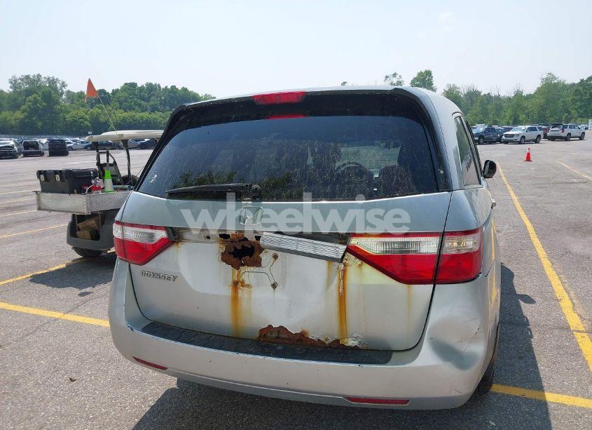 Photo 16 of 2011 Honda Odyssey EX (VIN 5FNRL5H44BB004530)