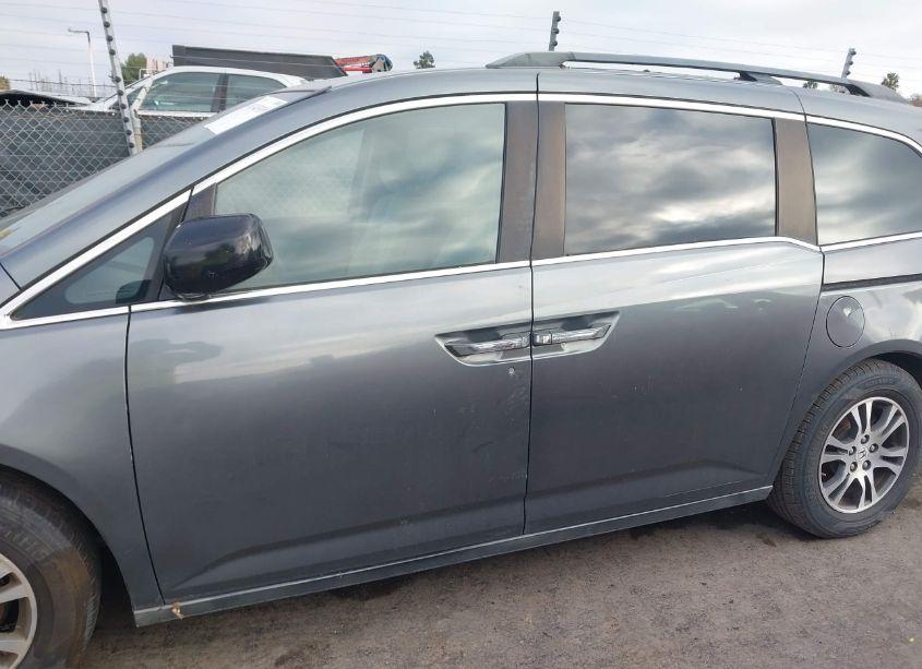 Photo 14 of 2011 Honda Odyssey EX (VIN 5FNRL5H44BB034904)