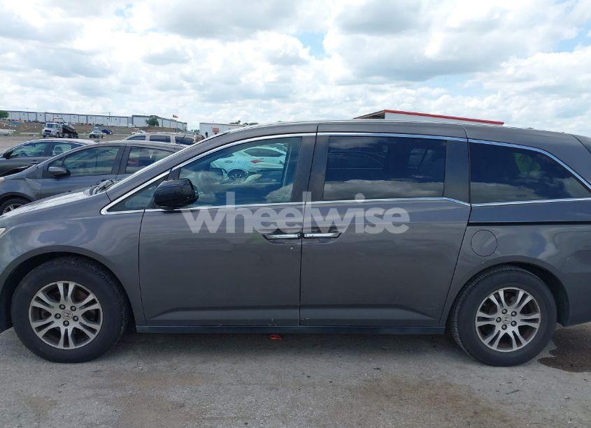 Photo 14 of 2011 Honda Odyssey EX (VIN 5FNRL5H44BB060631)