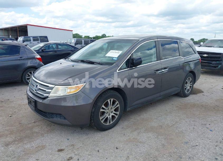 Photo 2 of 2011 Honda Odyssey EX (VIN 5FNRL5H44BB060631)