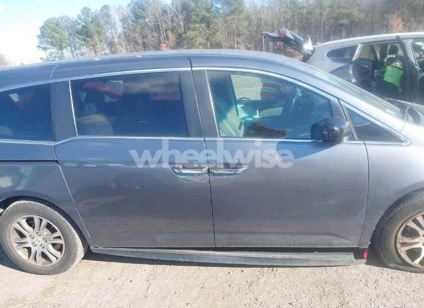 Photo 13 of 2011 Honda Odyssey EX (VIN 5FNRL5H44BB101274)