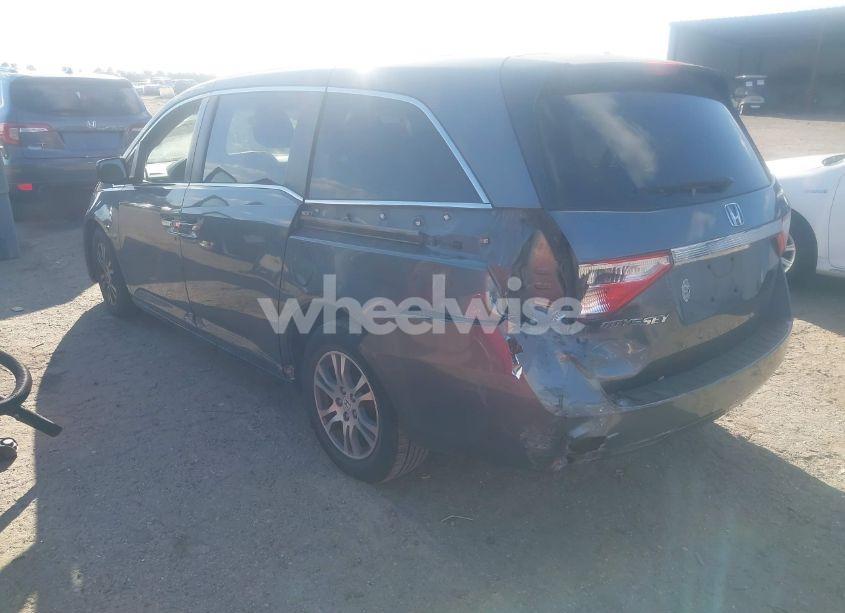 Photo 3 of 2011 Honda Odyssey EX (VIN 5FNRL5H44BB101274)