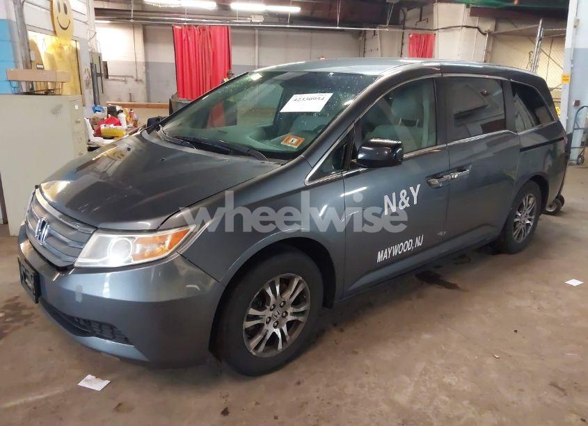 Photo 2 of 2012 Honda Odyssey EX (VIN 5FNRL5H44CB043443)
