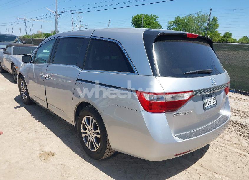 Photo 3 of 2012 Honda Odyssey EX (VIN 5FNRL5H44CB104919)