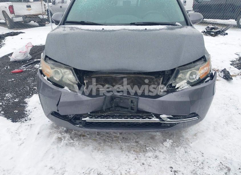 Photo 6 of 2014 Honda Odyssey EX (VIN 5FNRL5H44EB121593)