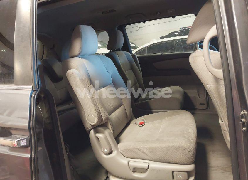 Photo 8 of 2015 Honda Odyssey EX (VIN 5FNRL5H44FB002475)