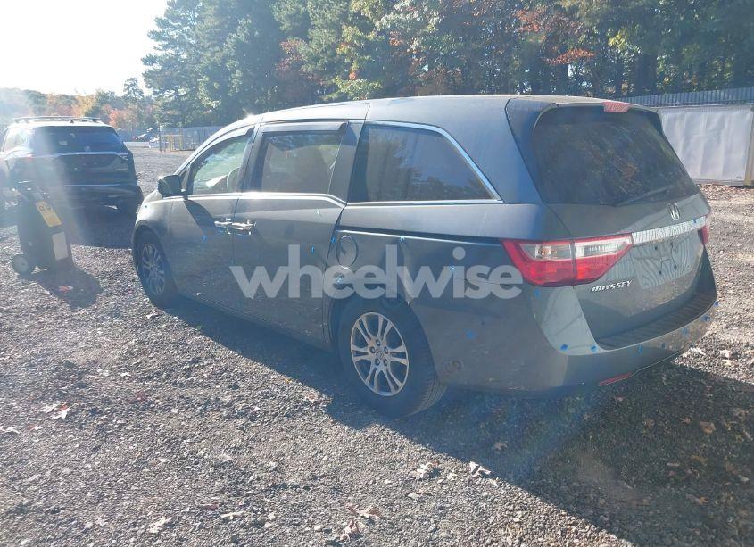 Photo 3 of 2011 Honda Odyssey EX (VIN 5FNRL5H45BB094898)