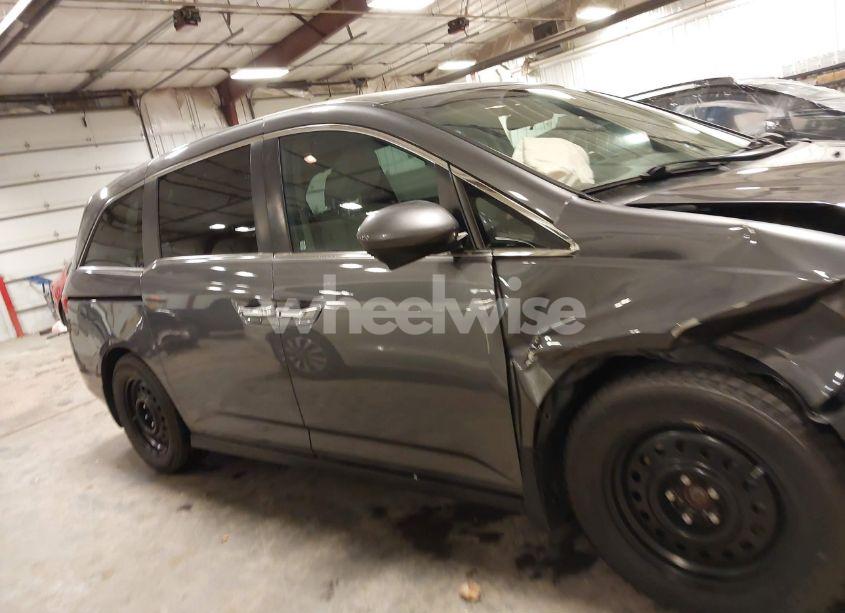Photo 13 of 2015 Honda Odyssey EX (VIN 5FNRL5H45FB008236)