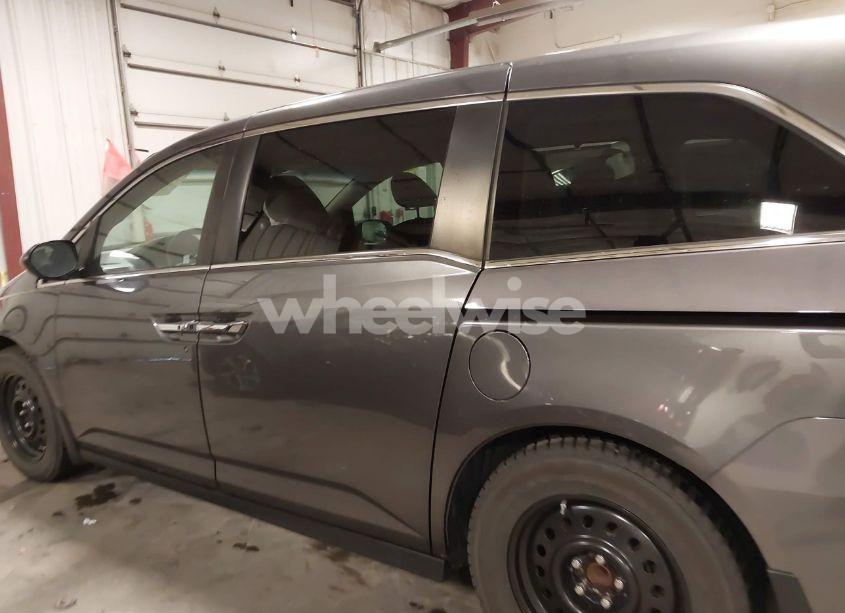 Photo 14 of 2015 Honda Odyssey EX (VIN 5FNRL5H45FB008236)