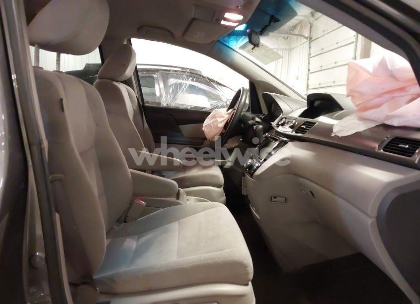 Photo 5 of 2015 Honda Odyssey EX (VIN 5FNRL5H45FB008236)