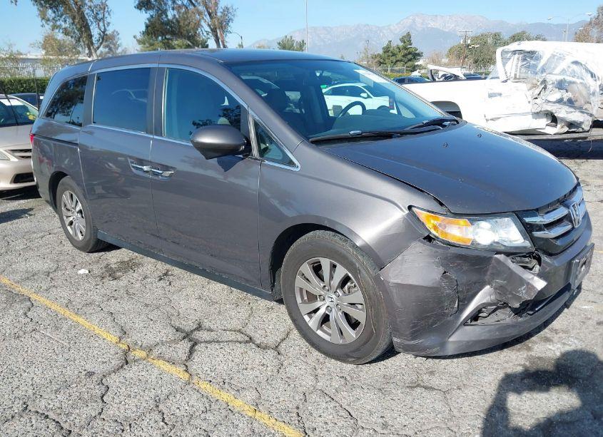 2015 Honda Odyssey EX (VIN 5FNRL5H45FB074754) main photo