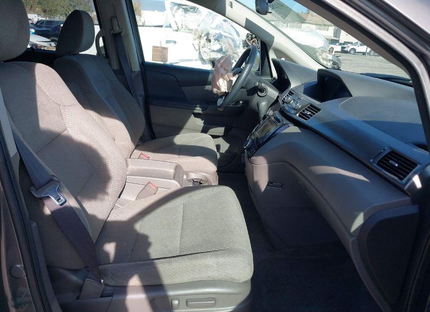 Photo 5 of 2015 Honda Odyssey EX (VIN 5FNRL5H45FB074754)