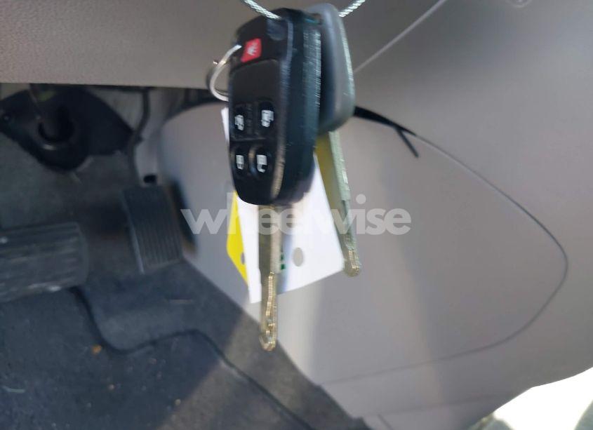 Photo 11 of 2011 Honda Odyssey EX (VIN 5FNRL5H46BB009440)