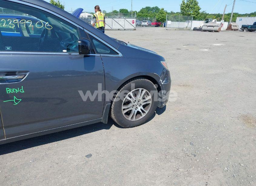 Photo 18 of 2011 Honda Odyssey EX (VIN 5FNRL5H46BB009440)
