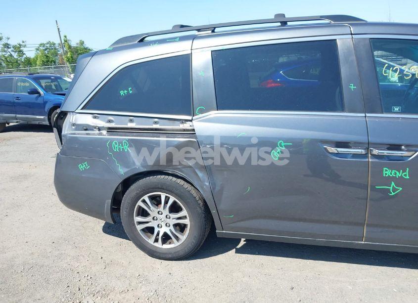 Photo 6 of 2011 Honda Odyssey EX (VIN 5FNRL5H46BB009440)