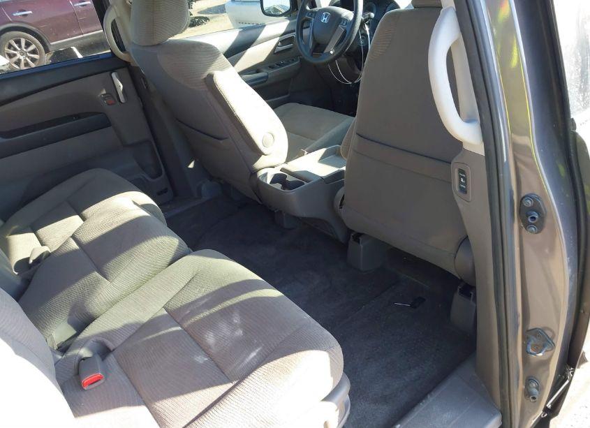 Photo 8 of 2013 Honda Odyssey EX (VIN 5FNRL5H46DB076512)