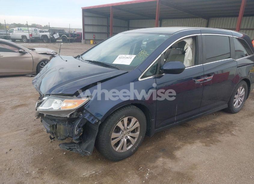 Photo 2 of 2014 Honda Odyssey EX (VIN 5FNRL5H46EB055239)