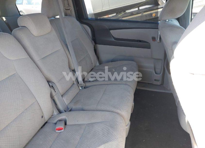 Photo 8 of 2015 Honda Odyssey EX (VIN 5FNRL5H46FB131575)