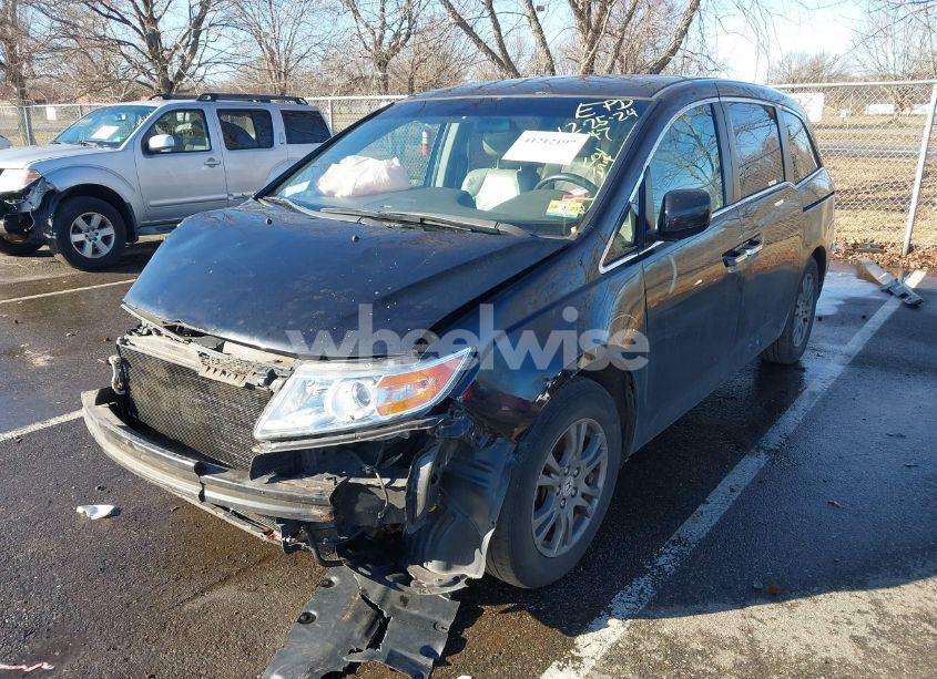 Photo 2 of 2011 Honda Odyssey EX (VIN 5FNRL5H47BB069047)