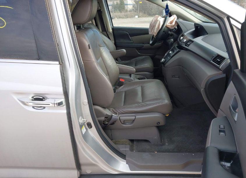 Photo 5 of 2011 Honda Odyssey EX (VIN 5FNRL5H47BB087029)