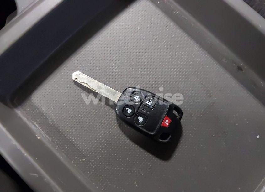 Photo 11 of 2012 Honda Odyssey EX (VIN 5FNRL5H47CB019587)