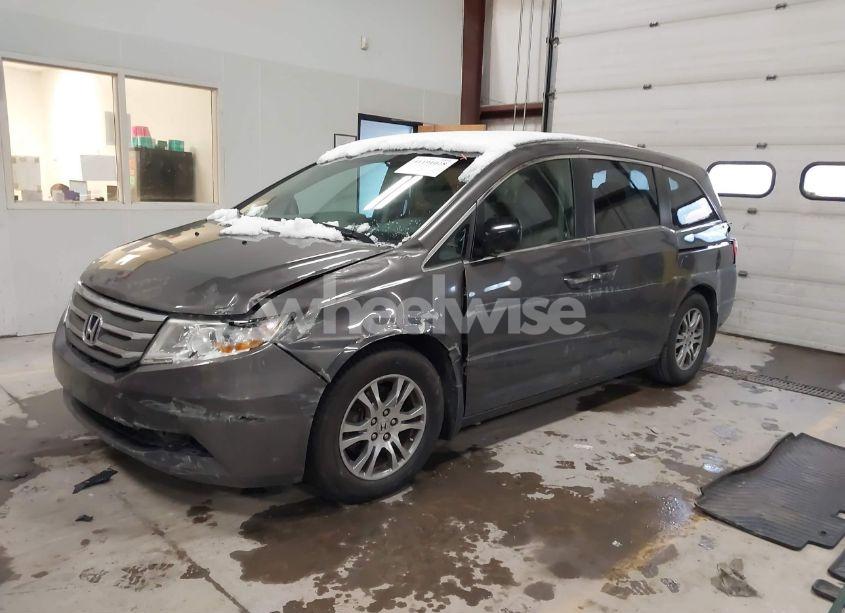 Photo 2 of 2012 Honda Odyssey EX (VIN 5FNRL5H47CB019587)