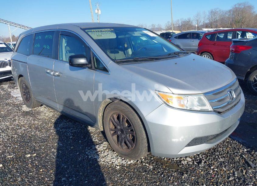 2012 Honda Odyssey EX (VIN 5FNRL5H47CB074749) main photo