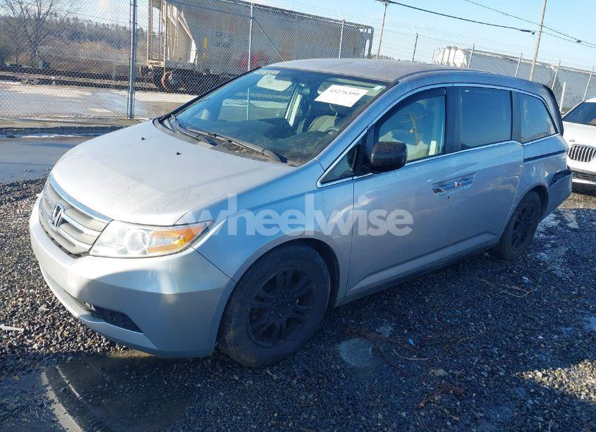 Photo 2 of 2012 Honda Odyssey EX (VIN 5FNRL5H47CB074749)