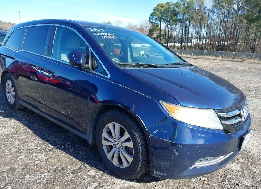 2015 Honda Odyssey EX (VIN 5FNRL5H47FB092088) main photo