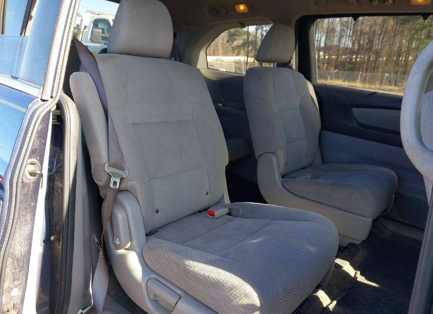 Photo 8 of 2015 Honda Odyssey EX (VIN 5FNRL5H47FB092088)