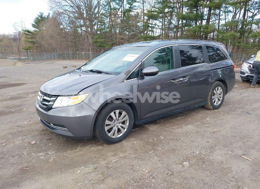 Photo 2 of 2015 Honda Odyssey EX (VIN 5FNRL5H47FB121590)