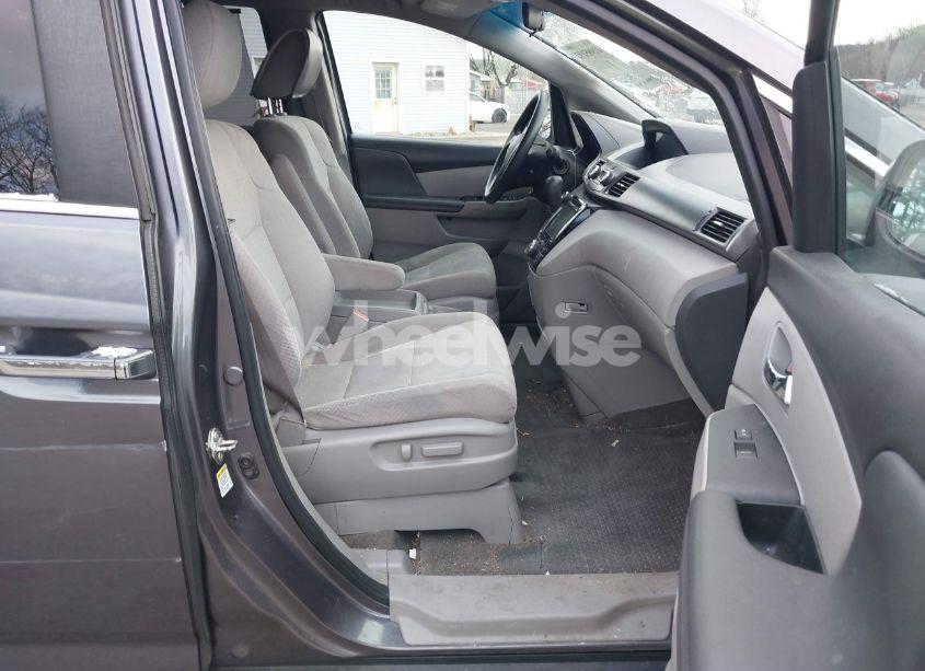 Photo 5 of 2015 Honda Odyssey EX (VIN 5FNRL5H47FB121590)