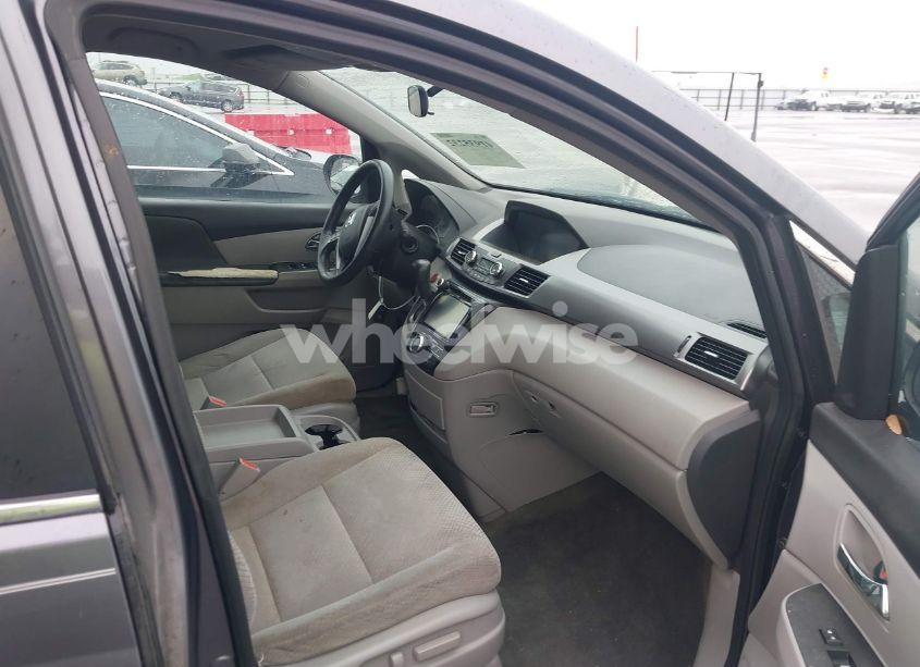 Photo 5 of 2016 Honda Odyssey EX (VIN 5FNRL5H47GB002780)